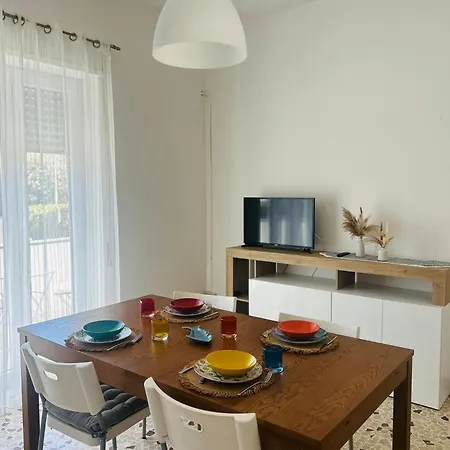 Nyaraló Mema' Scauri